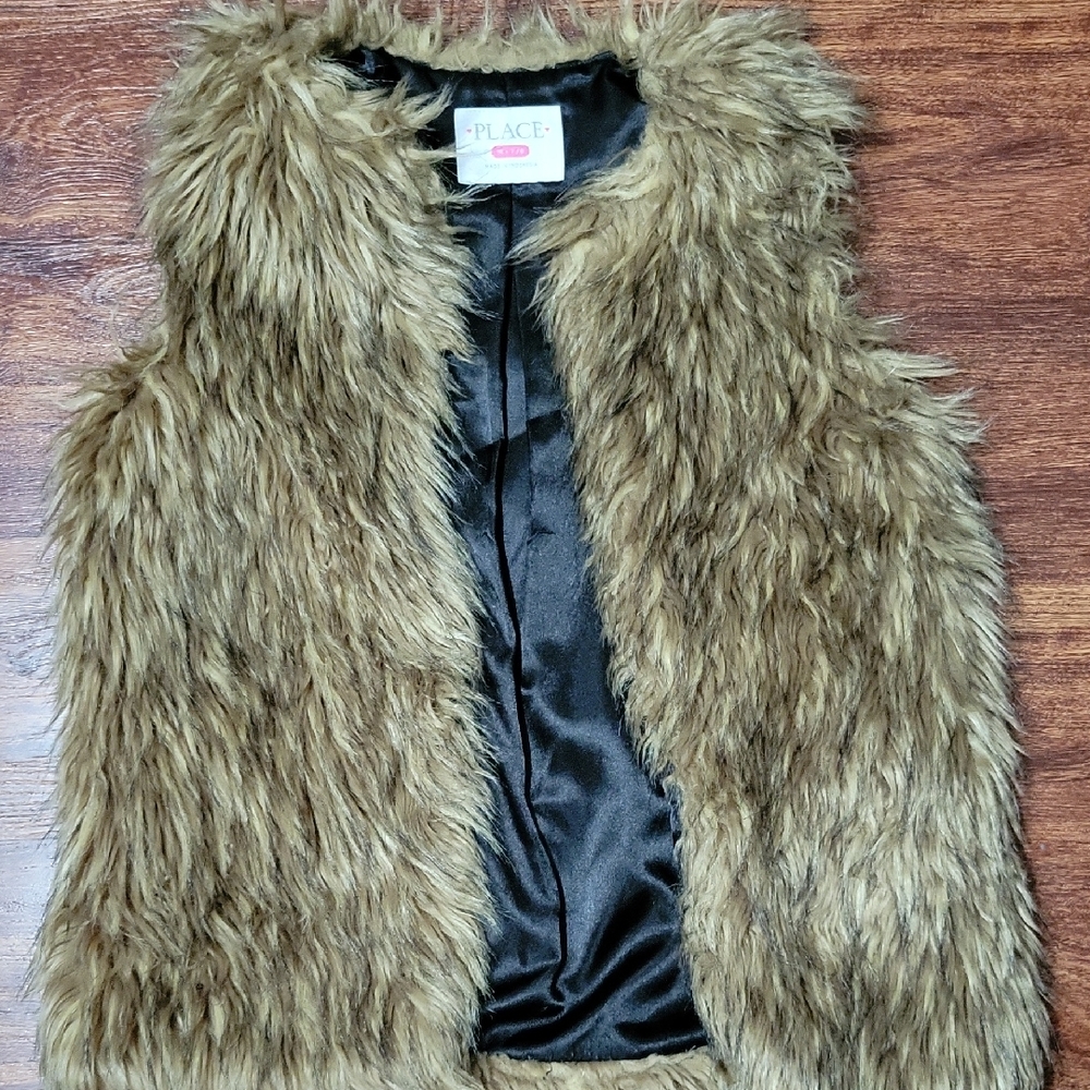 Girl's Faux Fur Vest with Black Lining